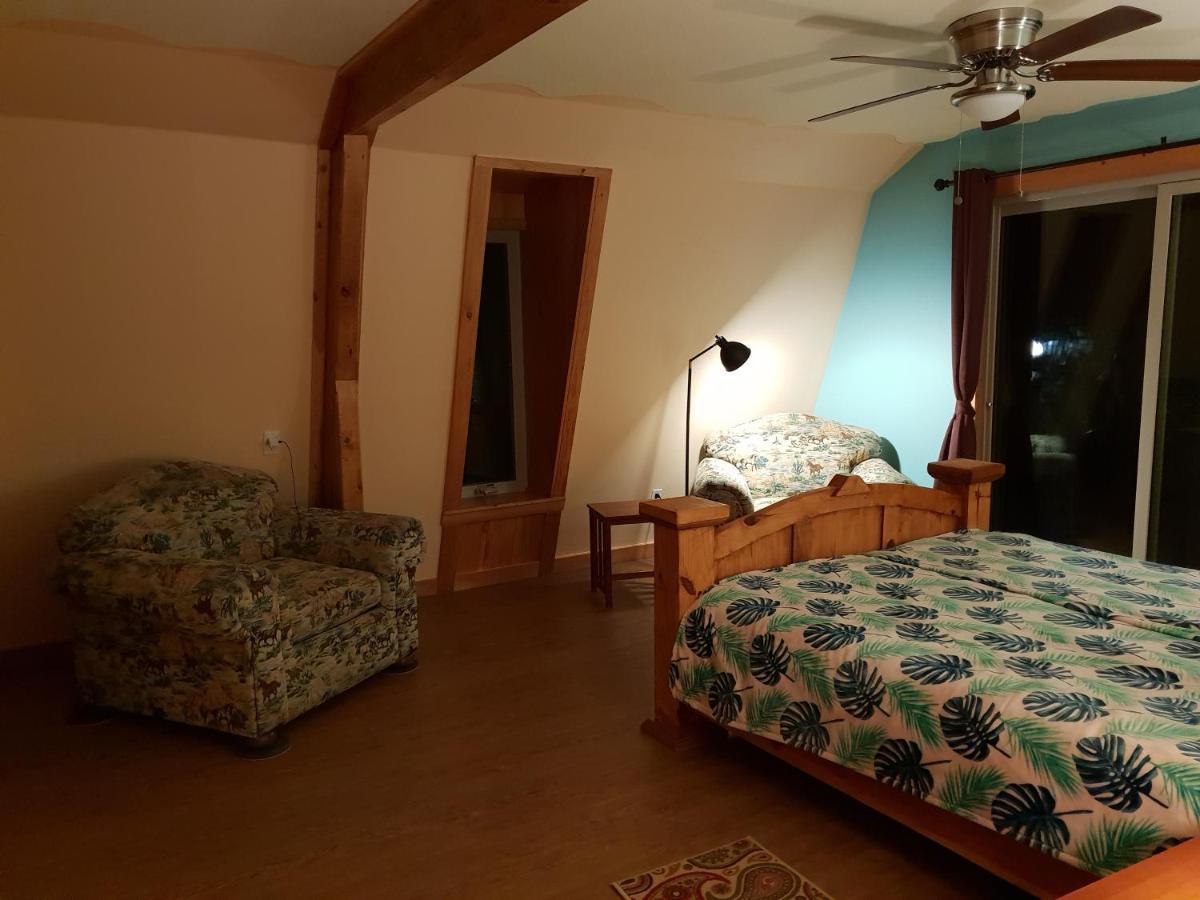 Mountain Harmony Retreat Bed & Breakfast Ramah Exterior photo